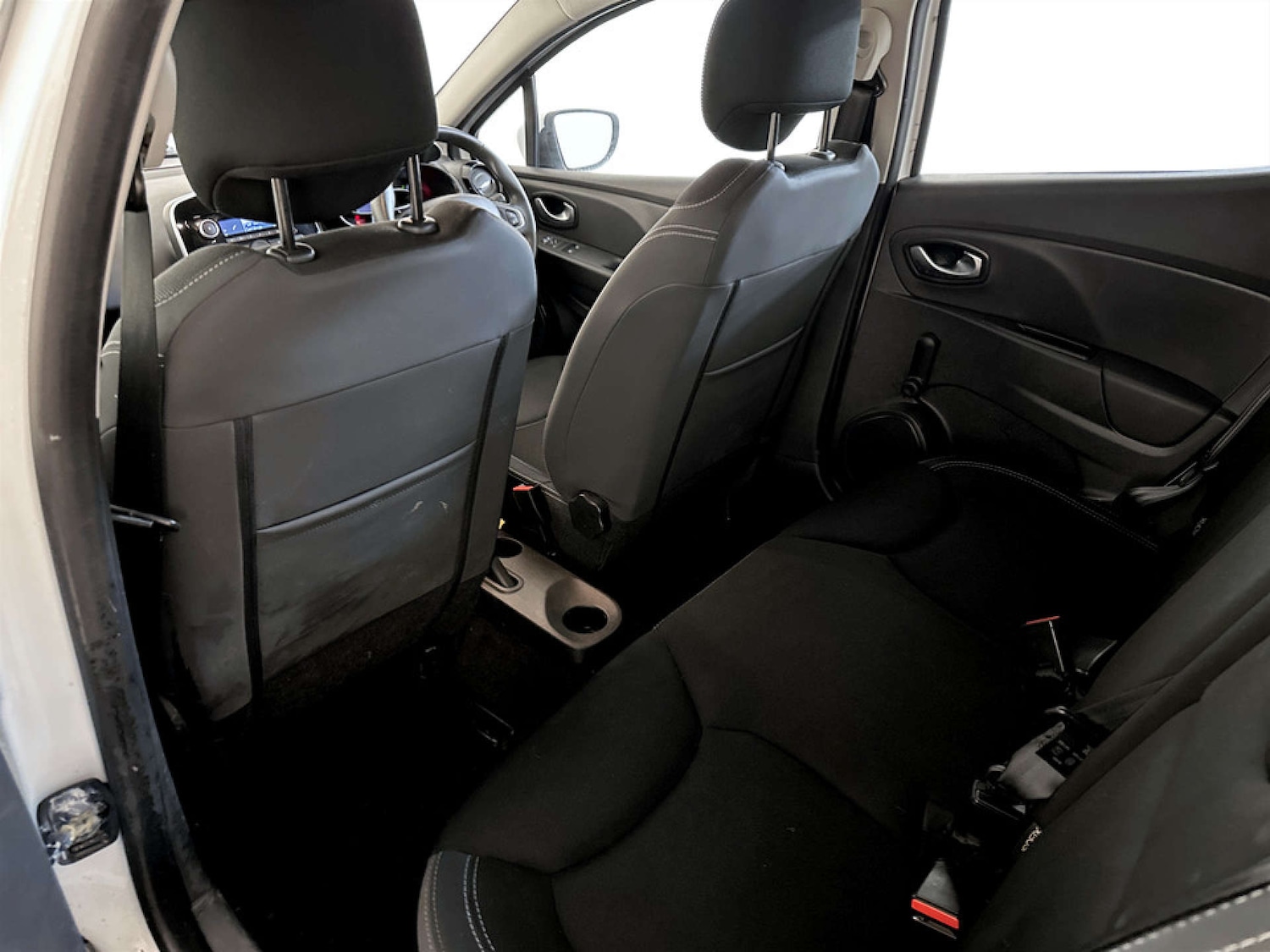 Used Renault Clio 2018 for sale - 77184908: Photo 14