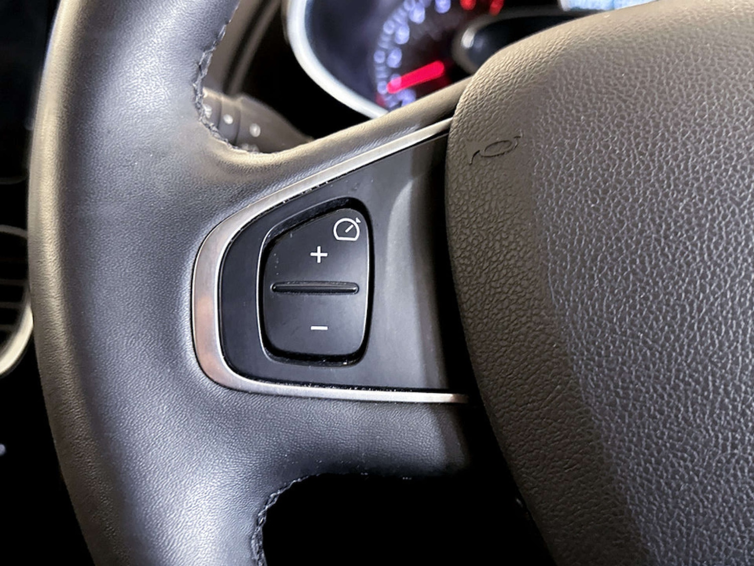 Used Renault Clio 2018 for sale - 77184908: Photo 17