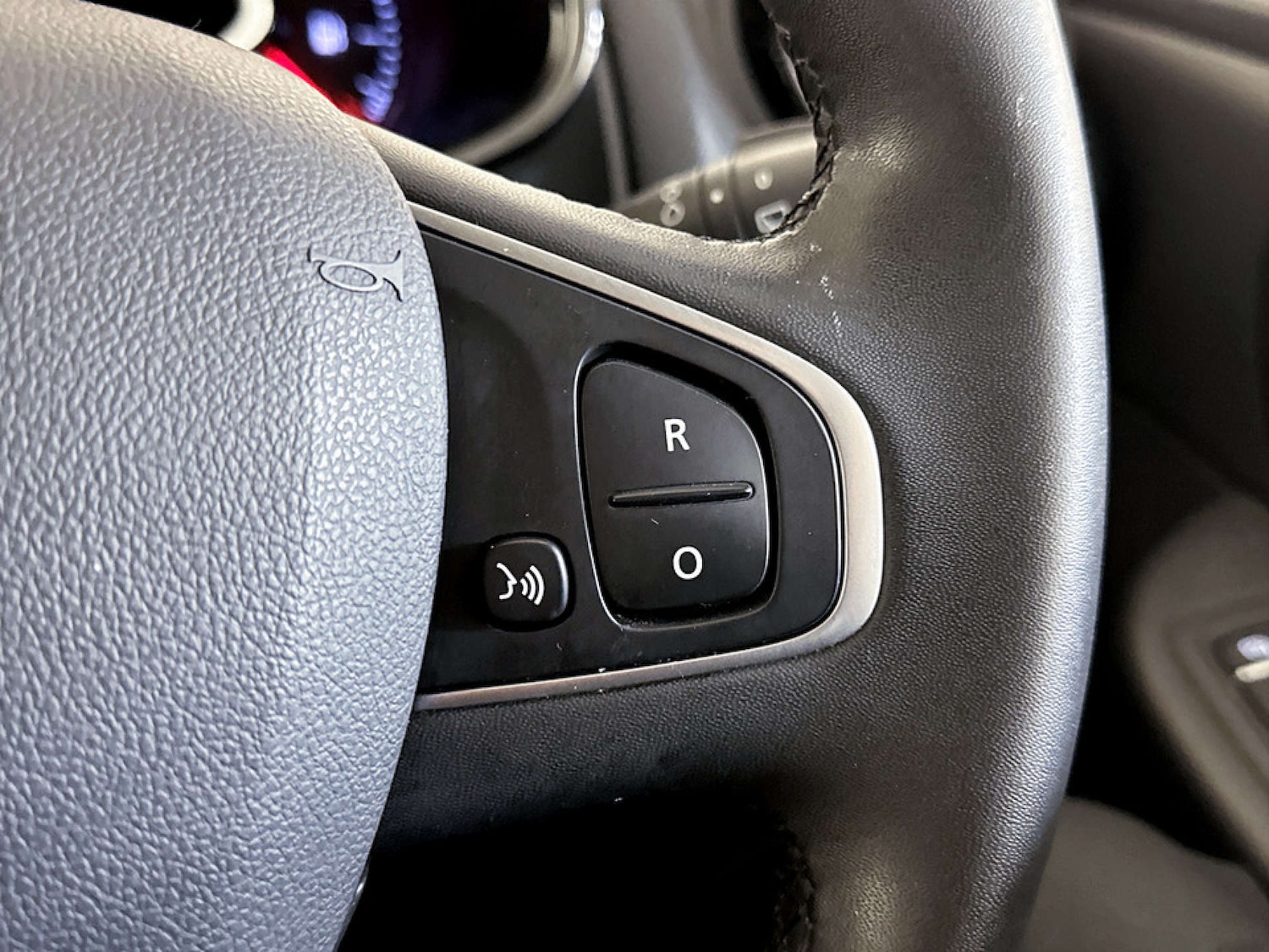 Used Renault Clio 2018 for sale - 77184908: Photo 19