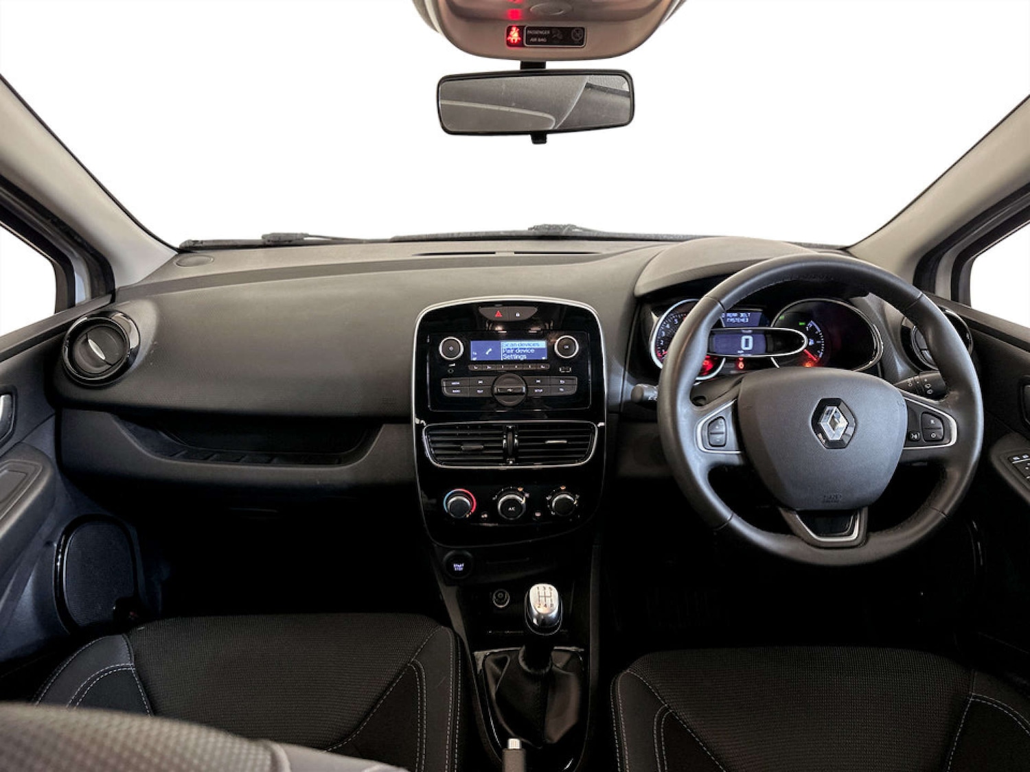 Used Renault Clio 2018 for sale - 77184908: Photo 3