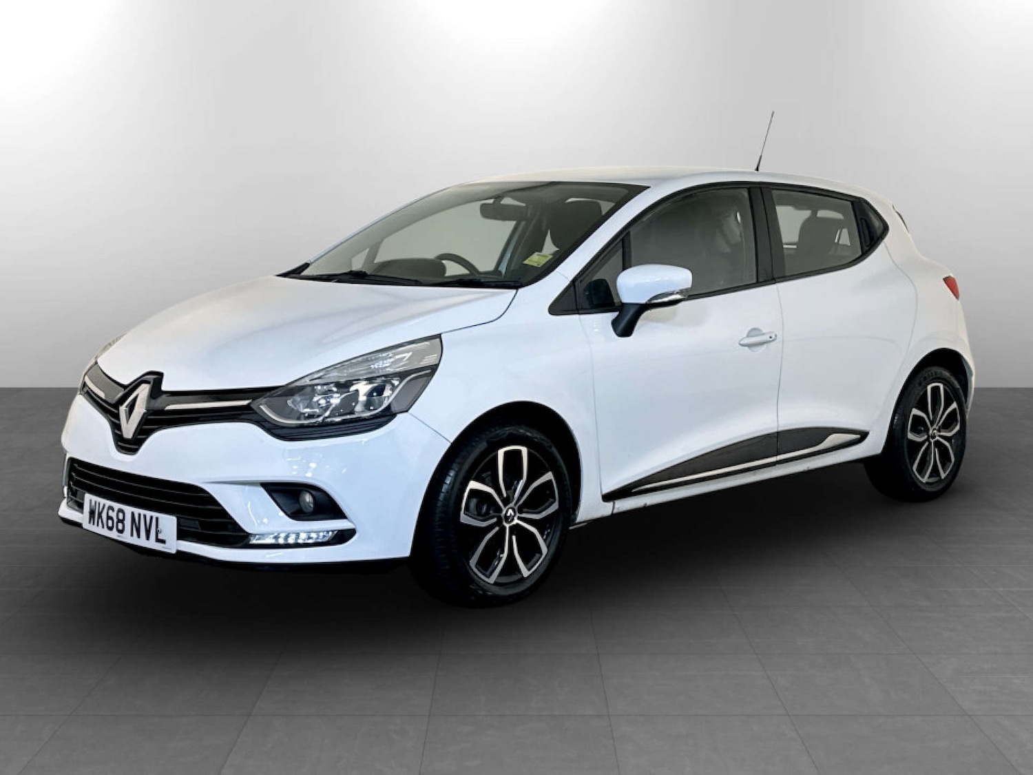 Used Renault Clio 2018 for sale - 77184908: Photo 6