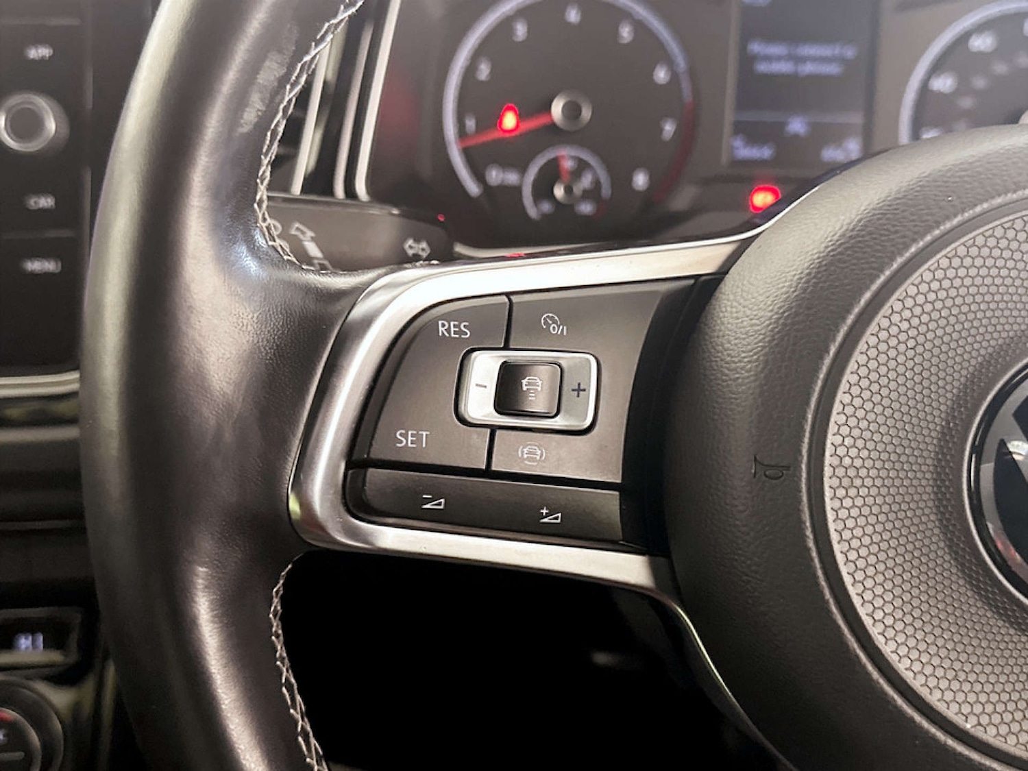 Used Volkswagen T-Roc 2021 for sale - 77326096: Photo 17