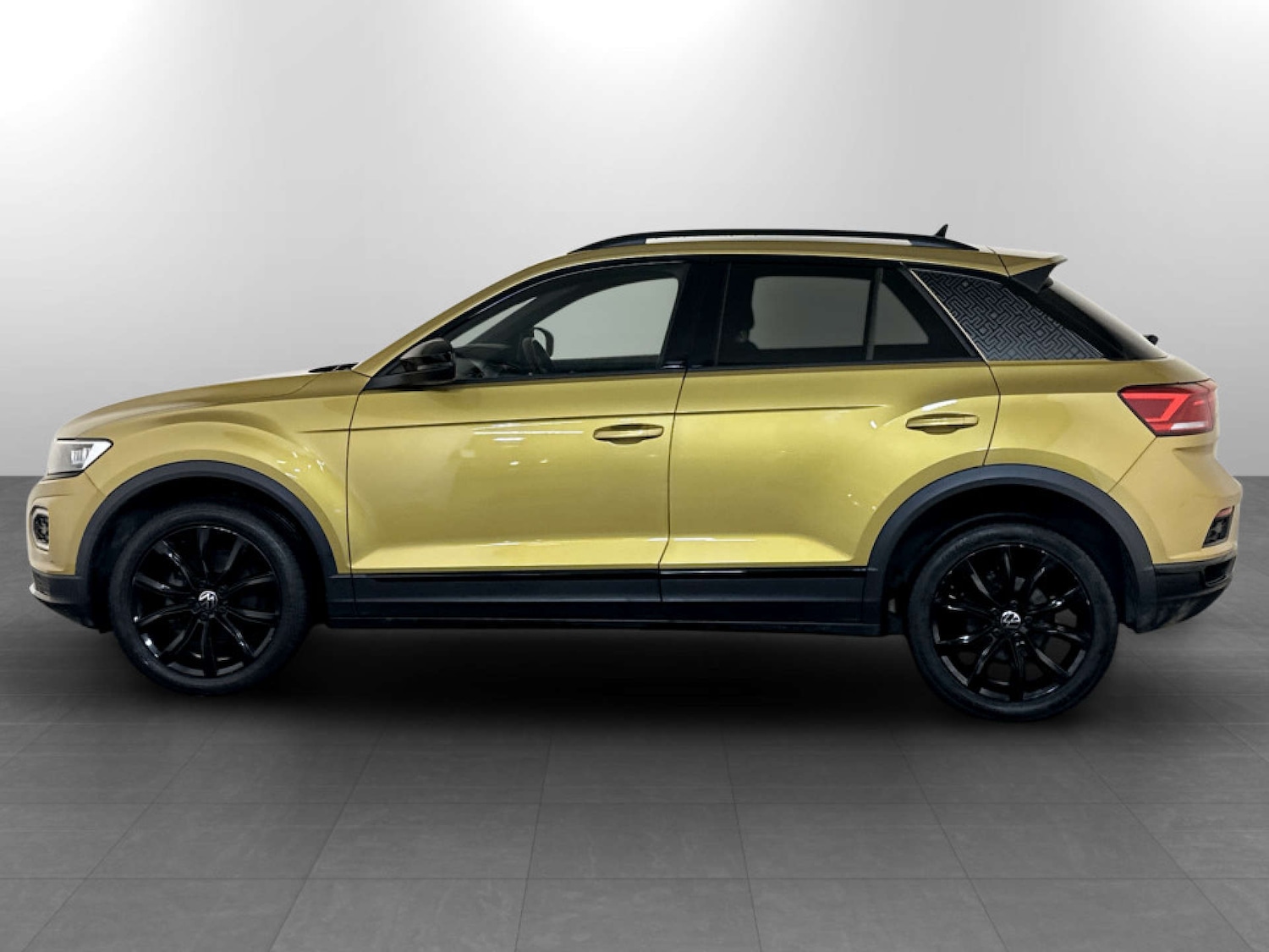 Used Volkswagen T-Roc 2021 for sale - 77326096: Photo 7