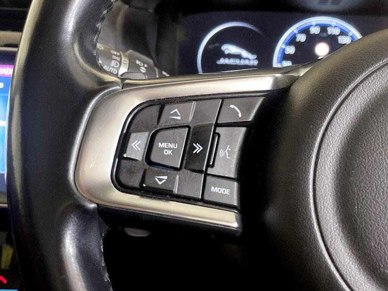 Used Jaguar F-Pace 2016 for sale - 76412179: Photo 17