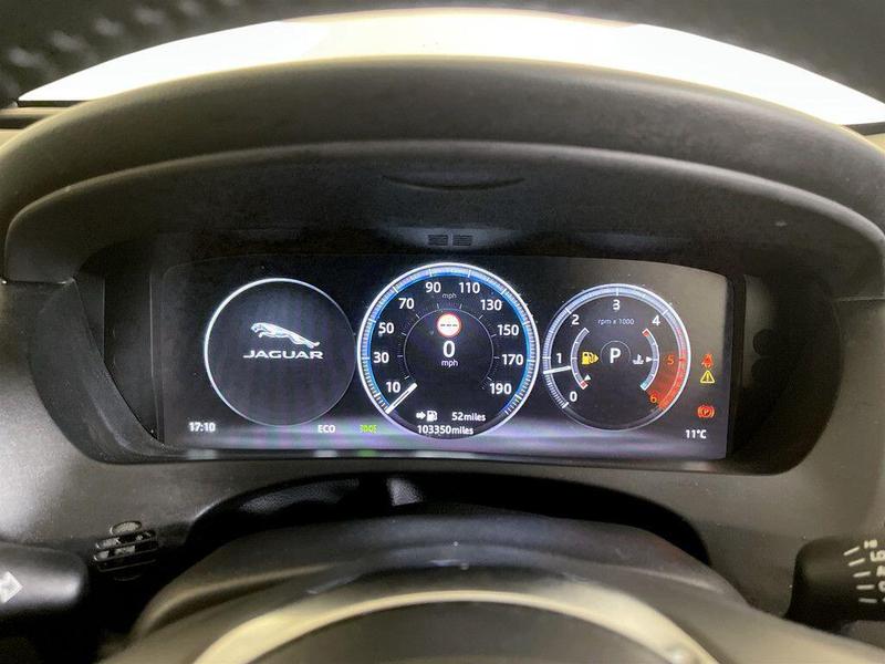 Used Jaguar F-Pace 2016 for sale - 76412179: Photo 18