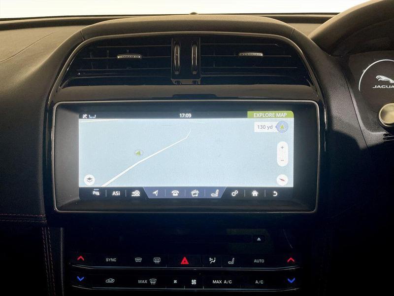 Used Jaguar F-Pace 2016 for sale - 76412179: Photo 21