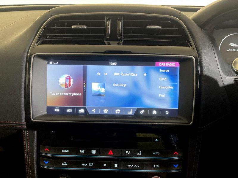 Used Jaguar F-Pace 2016 for sale - 76412179: Photo 22