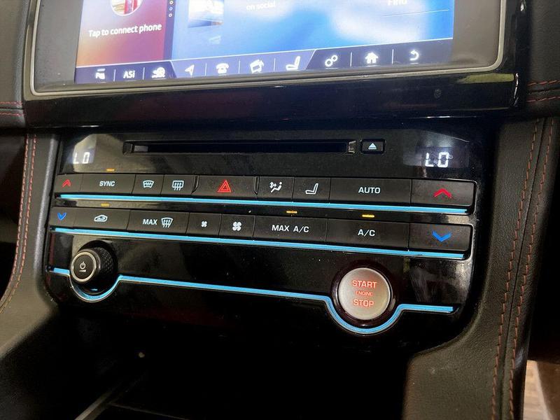 Used Jaguar F-Pace 2016 for sale - 76412179: Photo 25