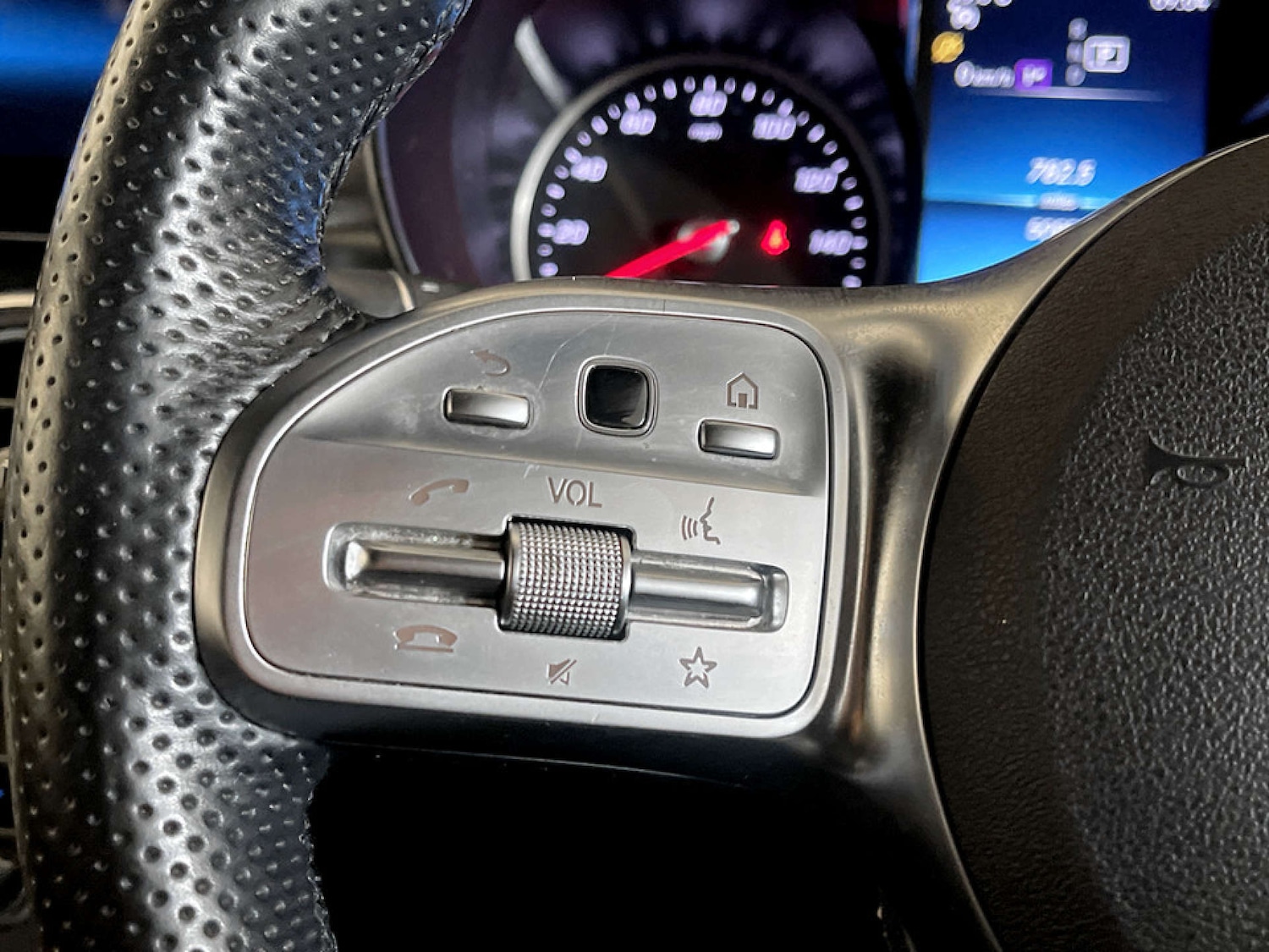 Used Mercedes-Benz GLC 2020 for sale - 77185112: Photo 17