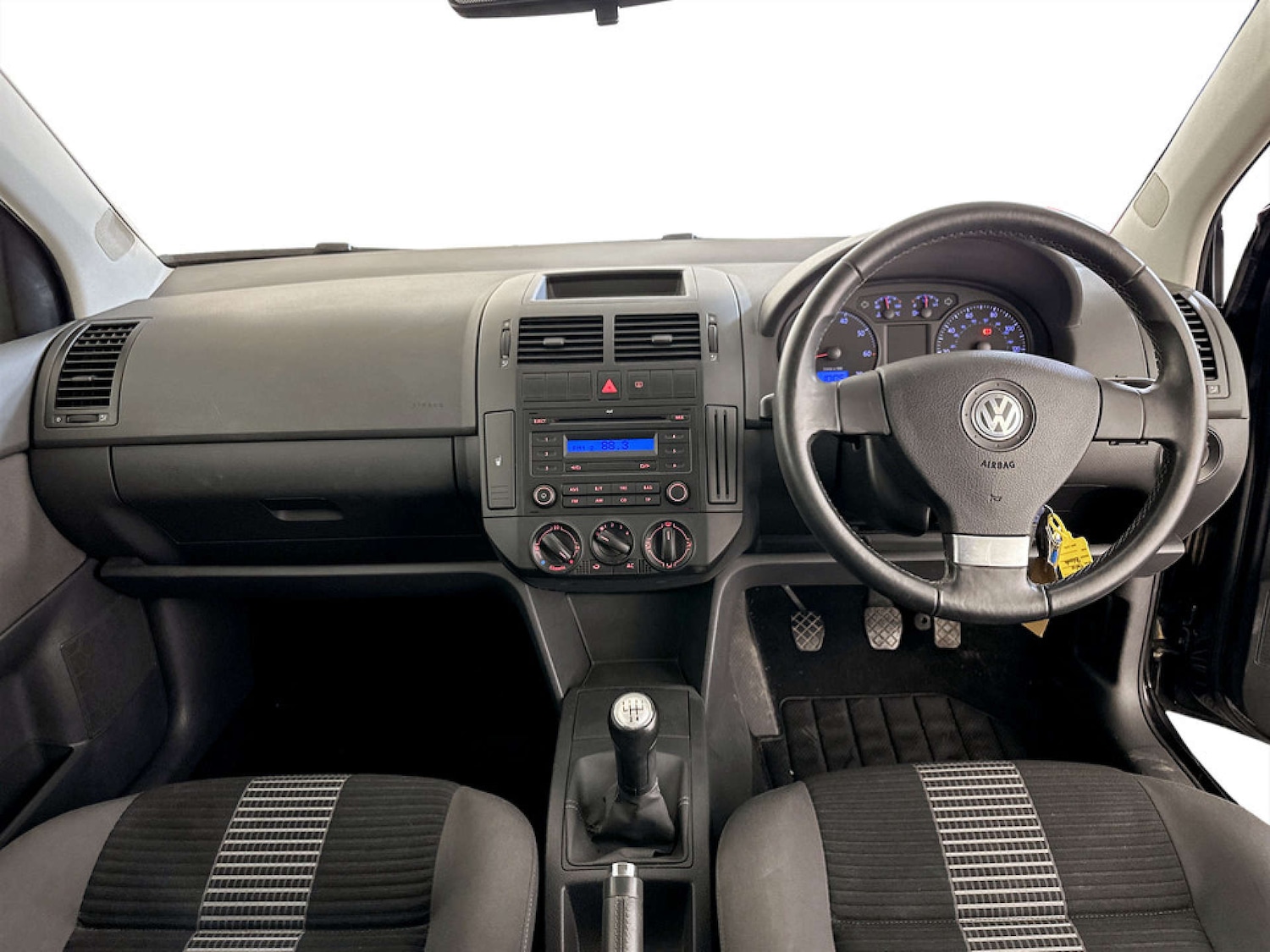 Used Volkswagen Polo 2008 for sale - 77669321: Photo 3