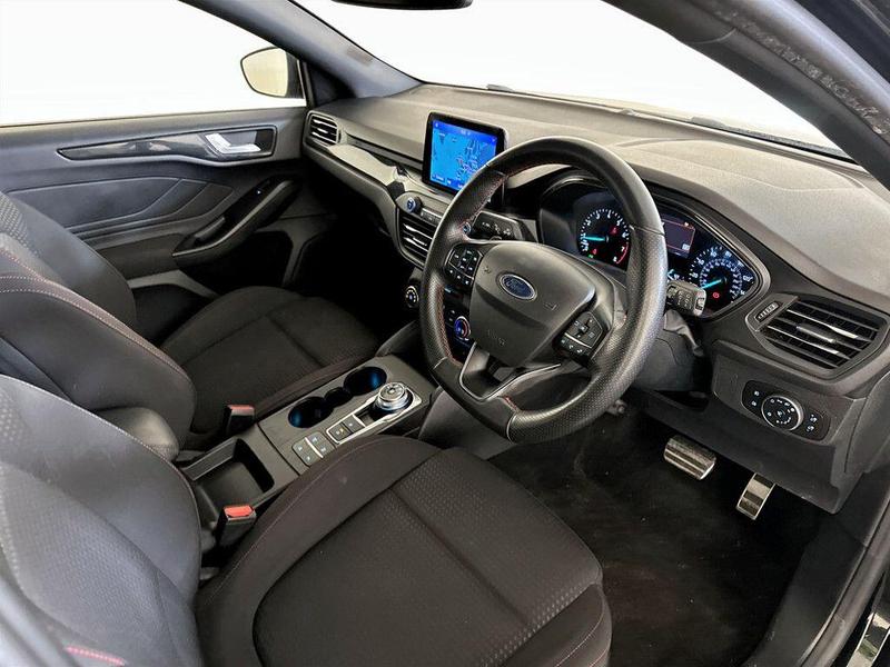 Used Ford Focus 2021 for sale - 76710187: Photo 15