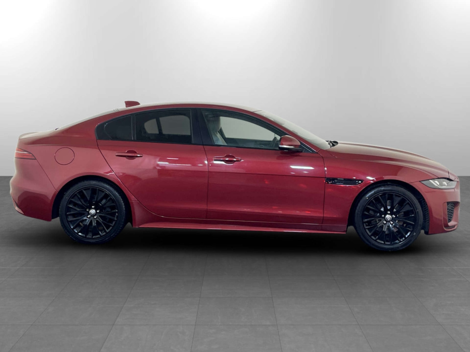 Used Jaguar XE 2019 for sale - 77469939: Photo 11