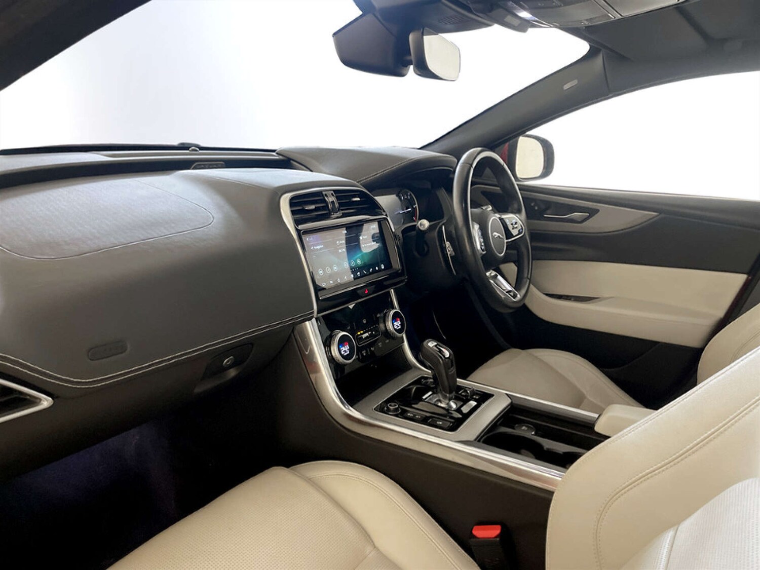 Used Jaguar XE 2019 for sale - 77469939: Photo 12