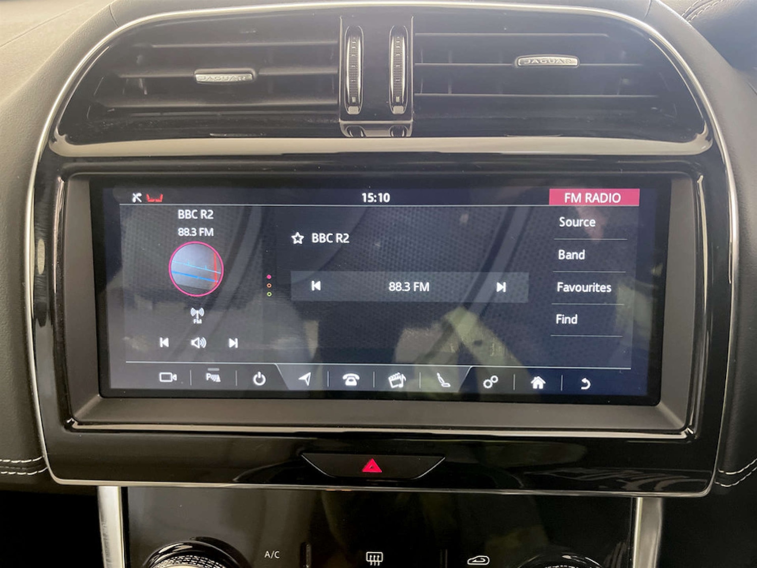 Used Jaguar XE 2019 for sale - 77469939: Photo 23