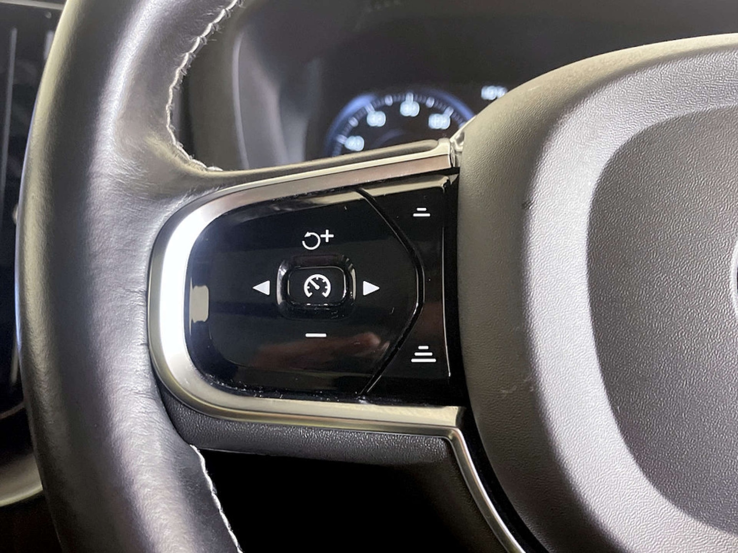 Used Volvo XC60 2021 for sale - 77185276: Photo 17