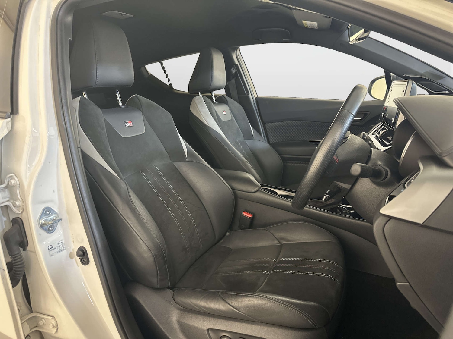 Used Toyota C-HR 2021 for sale - 78031011: Photo 13