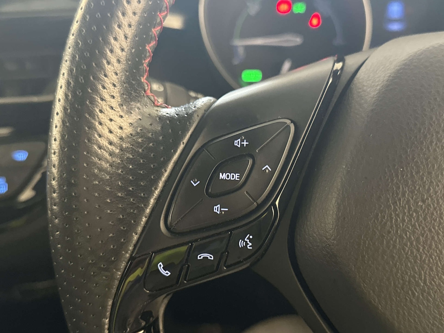 Used Toyota C-HR 2021 for sale - 78031011: Photo 17