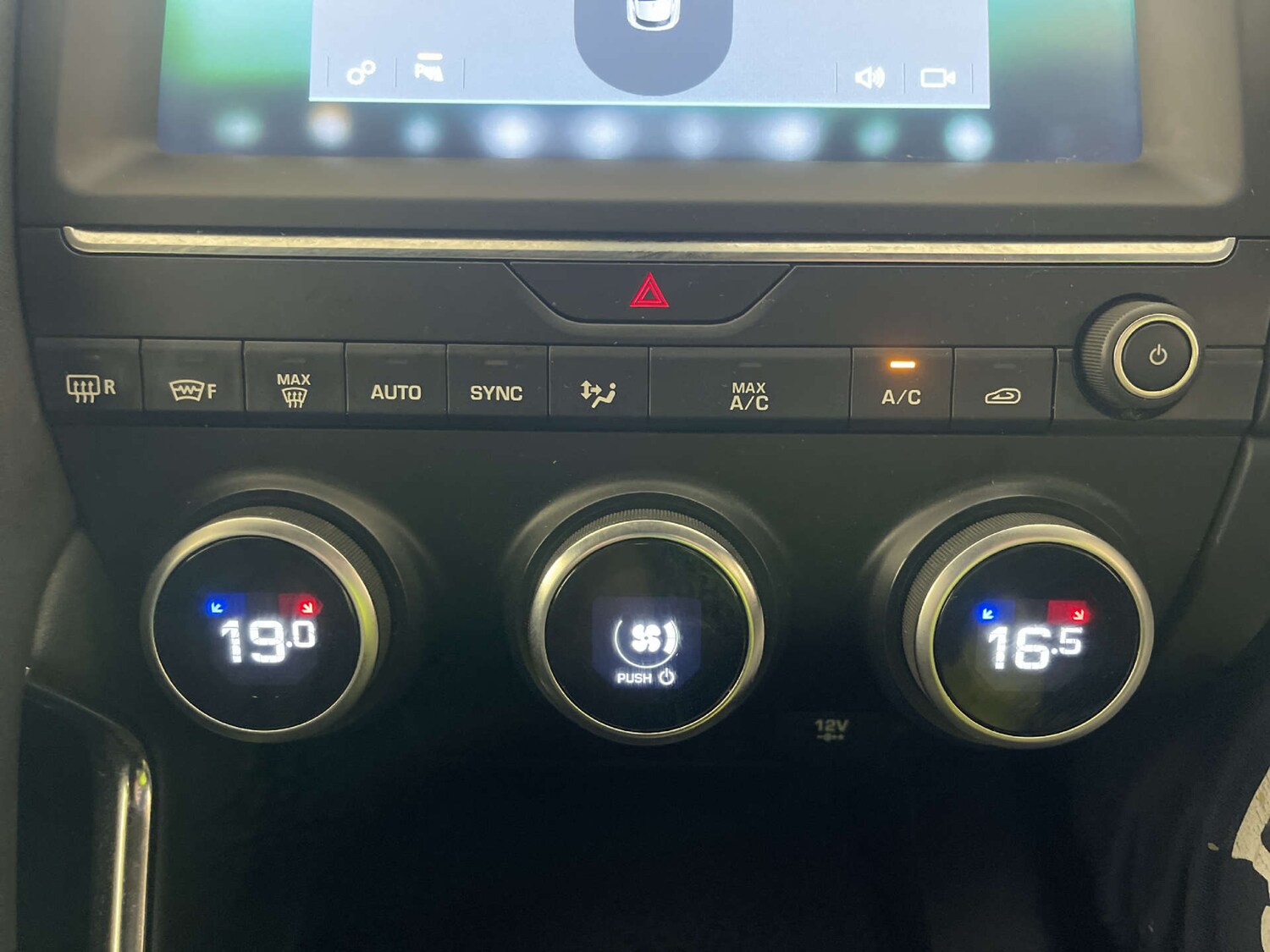 Used Jaguar E-Pace 2019 for sale - 77953395: Photo 24