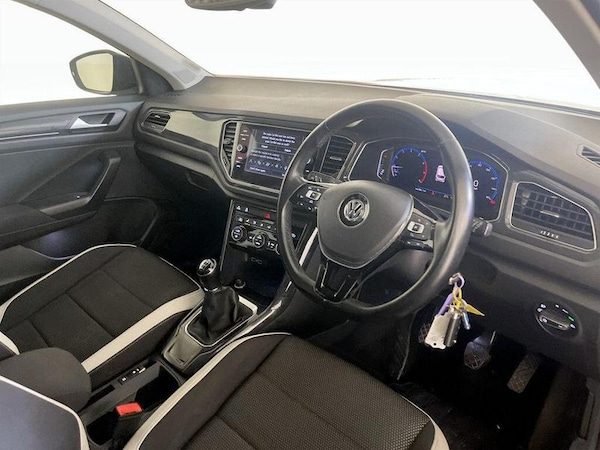 Used Volkswagen T-Roc 2018 for sale - 76255316: Photo 15