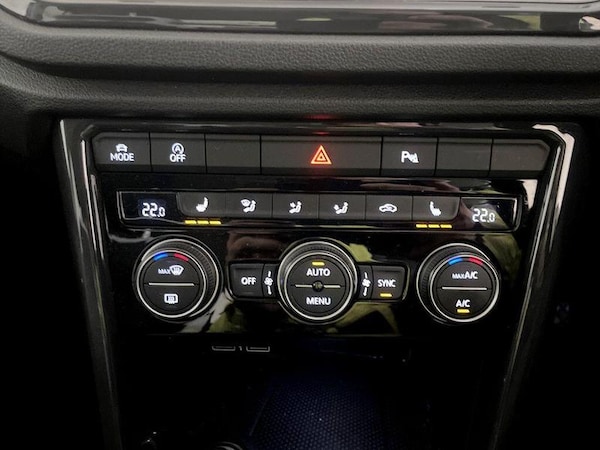 Used Volkswagen T-Roc 2018 for sale - 76255316: Photo 25