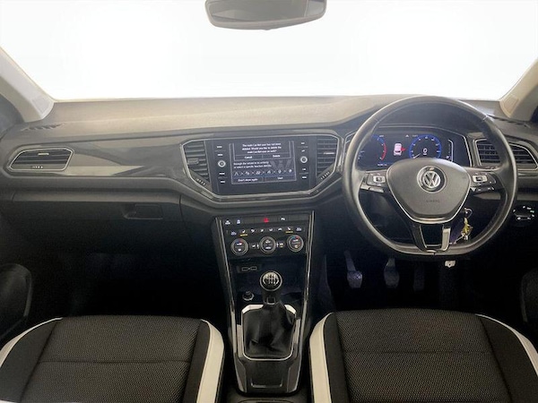 Used Volkswagen T-Roc 2018 for sale - 76255316: Photo 3