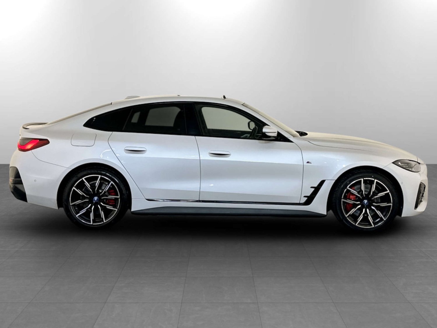 Used BMW i4 2023 for sale - 77780892: Photo 11