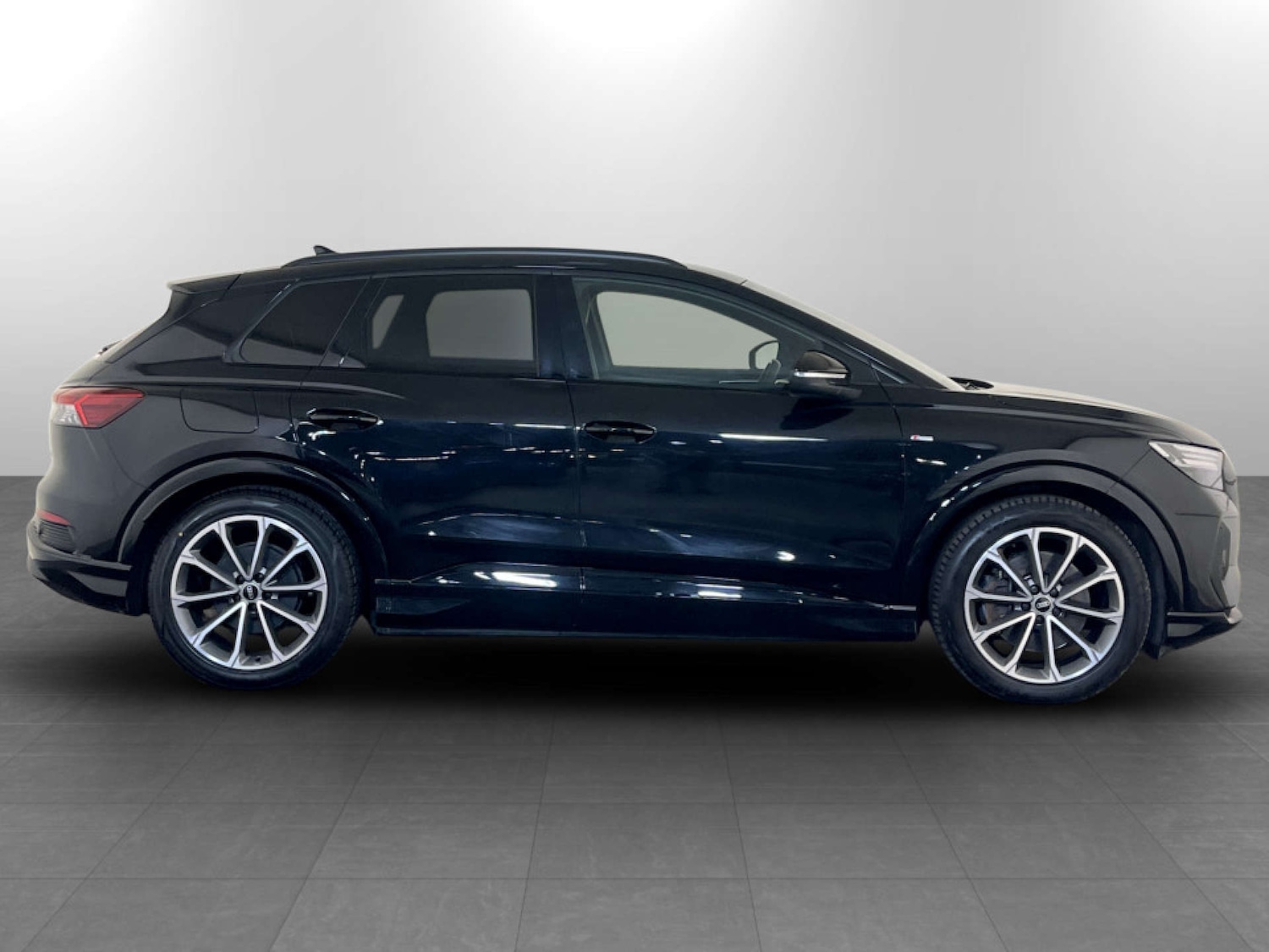 Used Audi Q4 e-tron 2022 for sale - 77765825: Photo 11