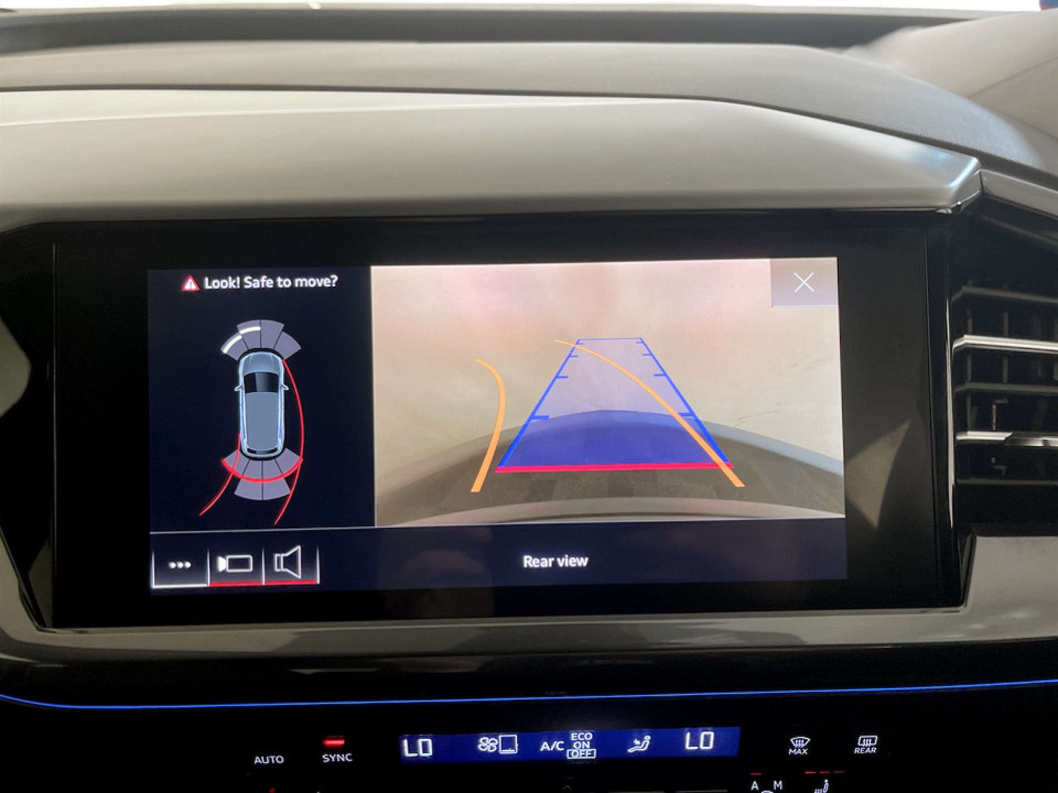 Used Audi Q4 e-tron 2022 for sale - 77765825: Photo 21