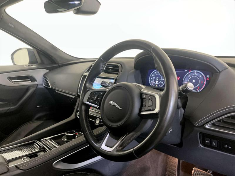 Used Jaguar F-Pace 2019 for sale - 76882692: Photo 16