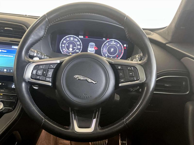 Used Jaguar F-Pace 2019 for sale - 76882692: Photo 17