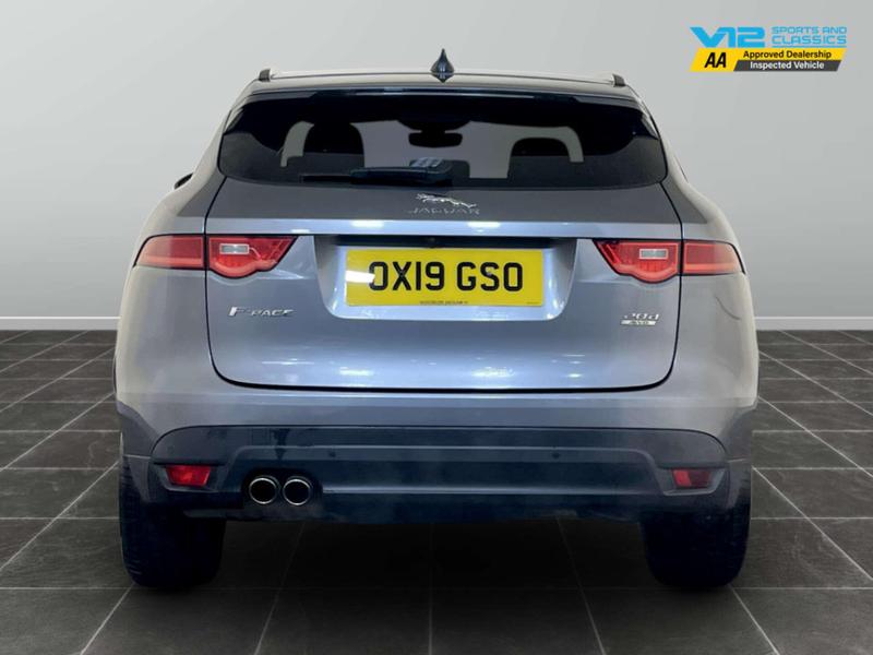 Used Jaguar F-Pace 2019 for sale - 76882692: Photo 9