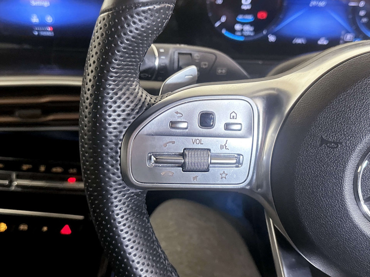 Used Mercedes-Benz EQC 2022 for sale - 77185014: Photo 17