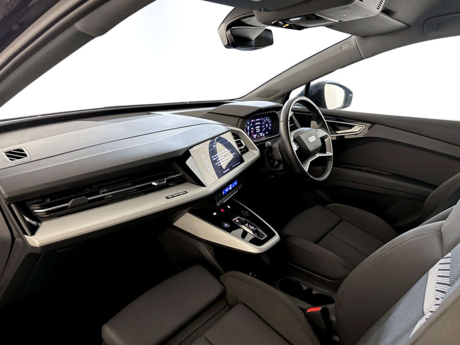 Used Audi Q4 e-tron 2023 for sale - 77452524: Photo 12