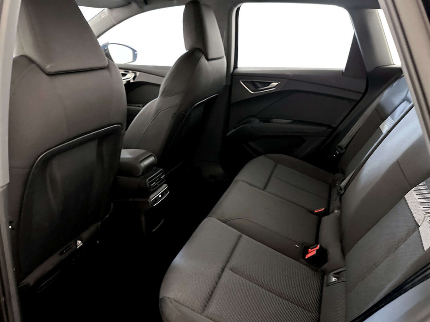 Used Audi Q4 e-tron 2023 for sale - 77452524: Photo 14