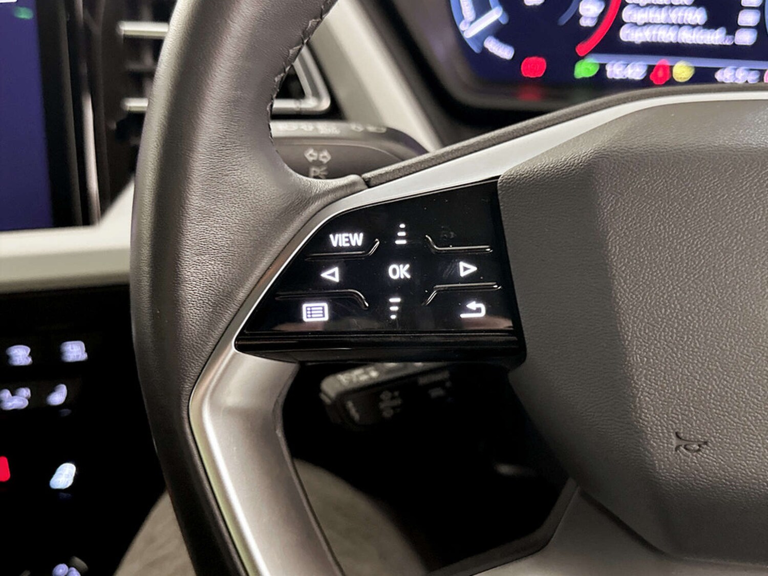 Used Audi Q4 e-tron 2023 for sale - 77452524: Photo 17