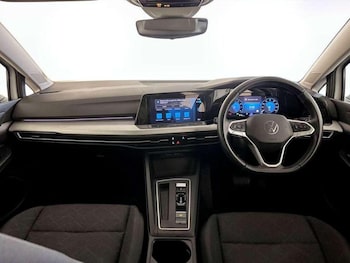 Used Volkswagen Golf 2023 for sale - 76847422: Photo