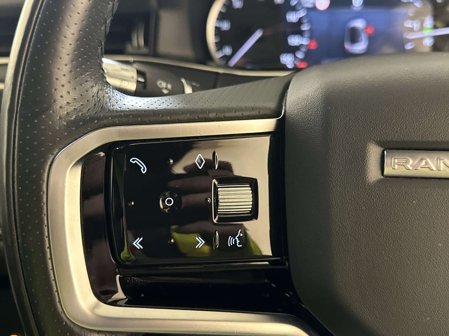 Used Land Rover Range Rover Evoque 2022 for sale - 78111332: Photo 17