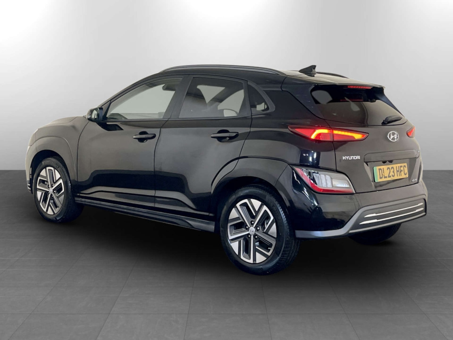 Used Hyundai KONA 2023 for sale - 77224781: Photo 8