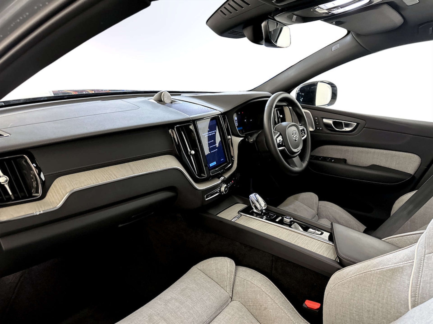 Used Volvo XC60 2022 for sale - 77364268: Photo 12