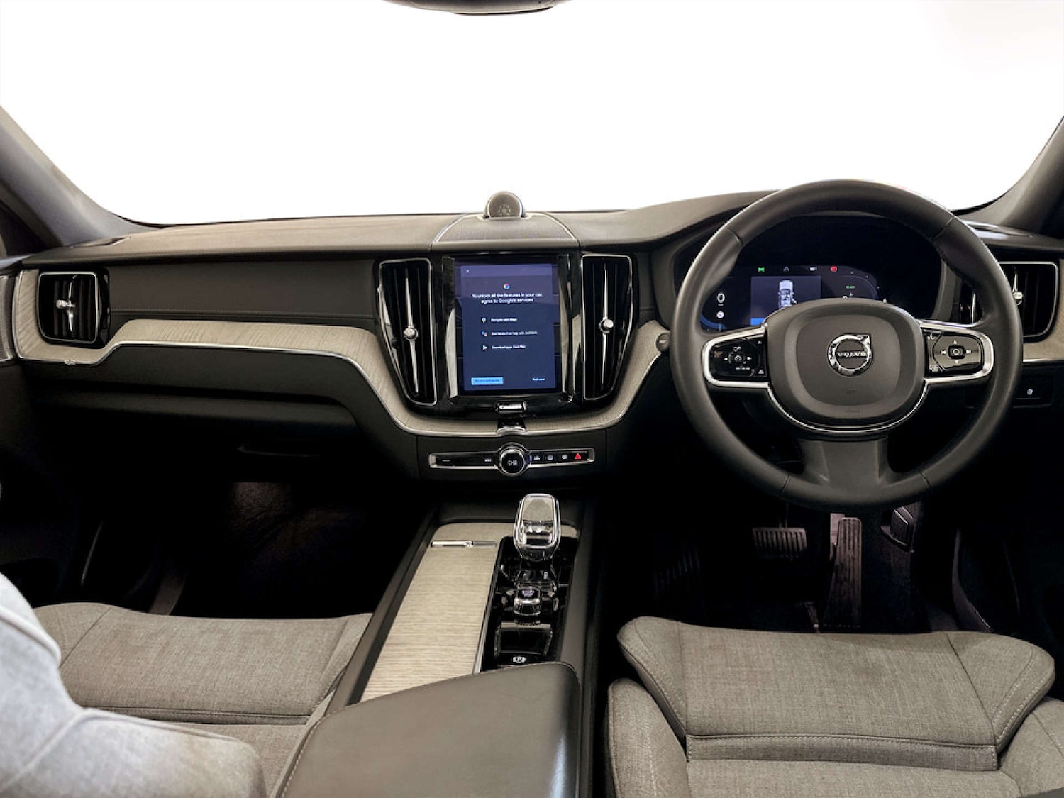 Used Volvo XC60 2022 for sale - 77364268: Photo 3