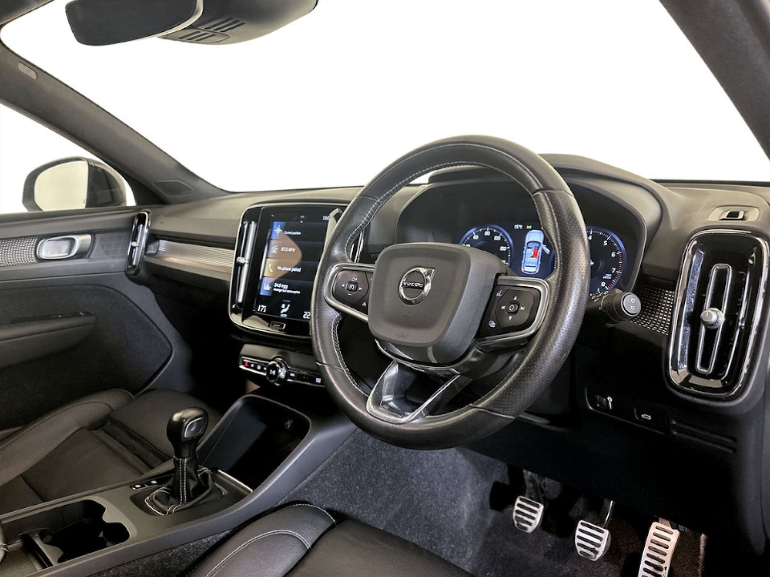 Used Volvo XC40 2021 for sale - 77185278: Photo 15