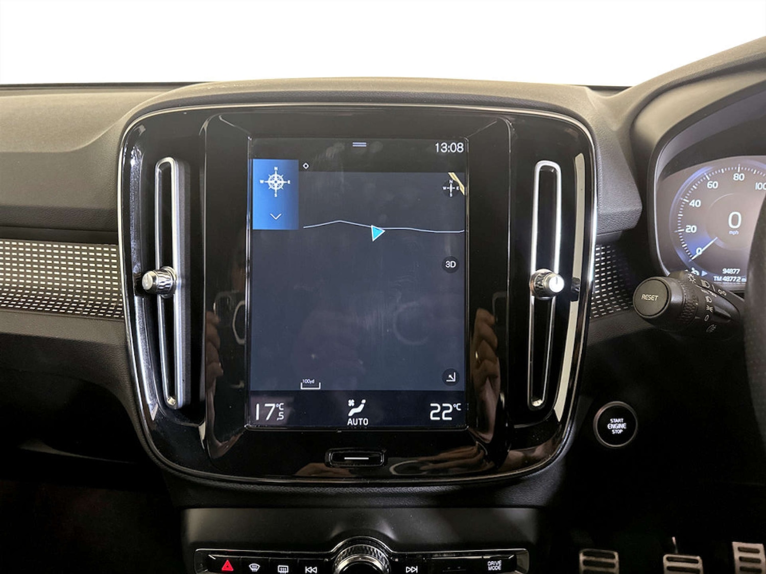 Used Volvo XC40 2021 for sale - 77185278: Photo 21