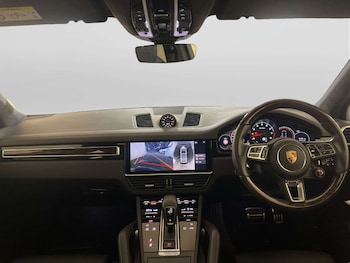 Used Porsche Cayenne 2019 for sale - 78251208: Photo
