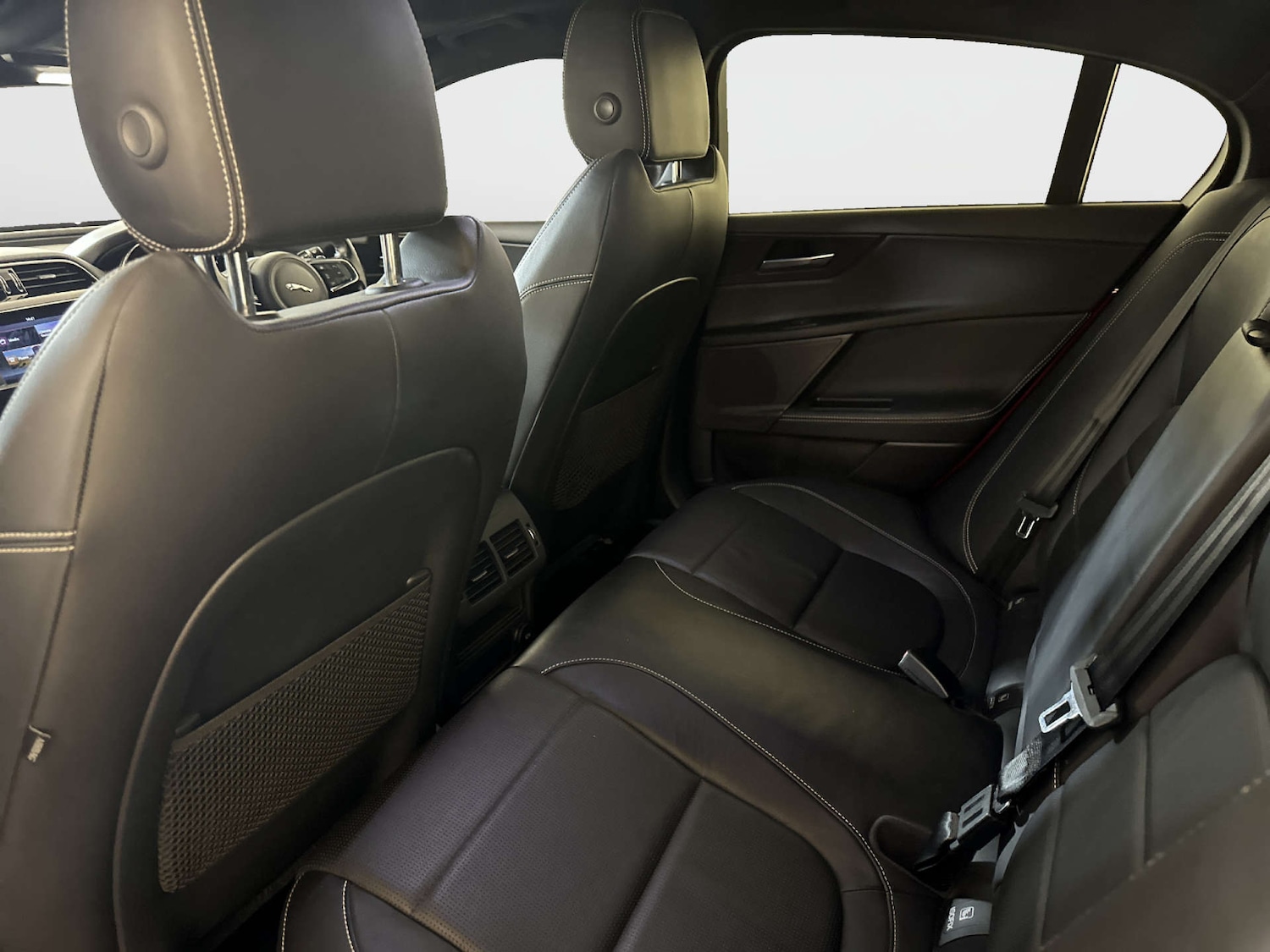 Used Jaguar XE 2018 for sale - 78094537: Photo 14