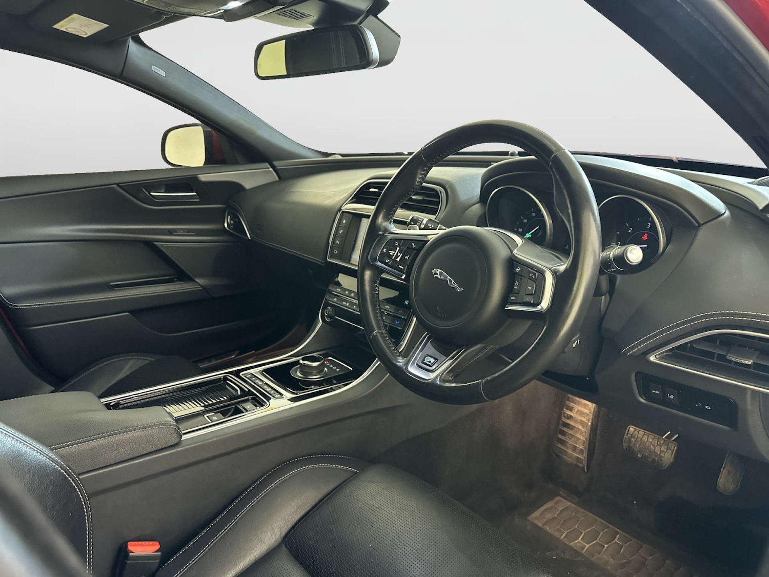 Used Jaguar XE 2018 for sale - 78094537: Photo 15