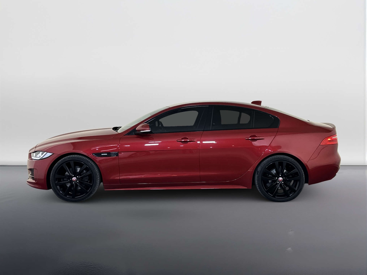 Used Jaguar XE 2018 for sale - 78094537: Photo 7