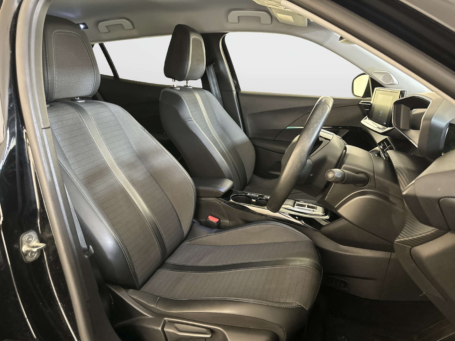 Used Peugeot 2008 2022 for sale - 77902955: Photo 13