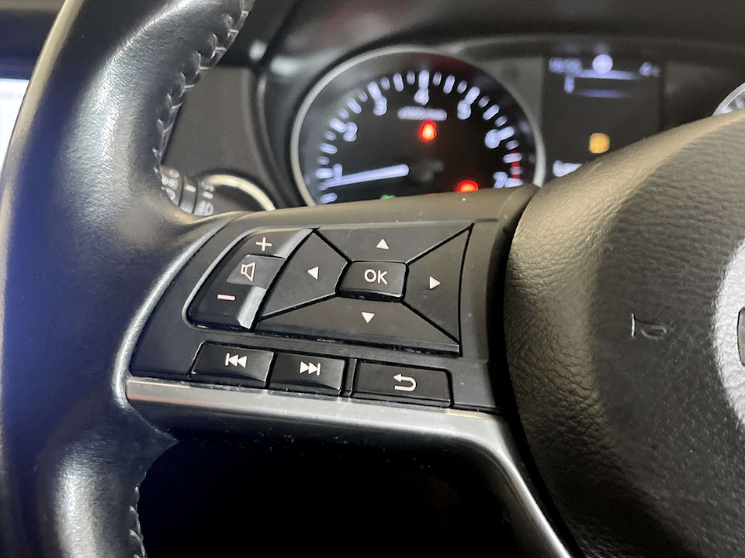 Used Nissan Qashqai 2017 for sale - 77545016: Photo 18