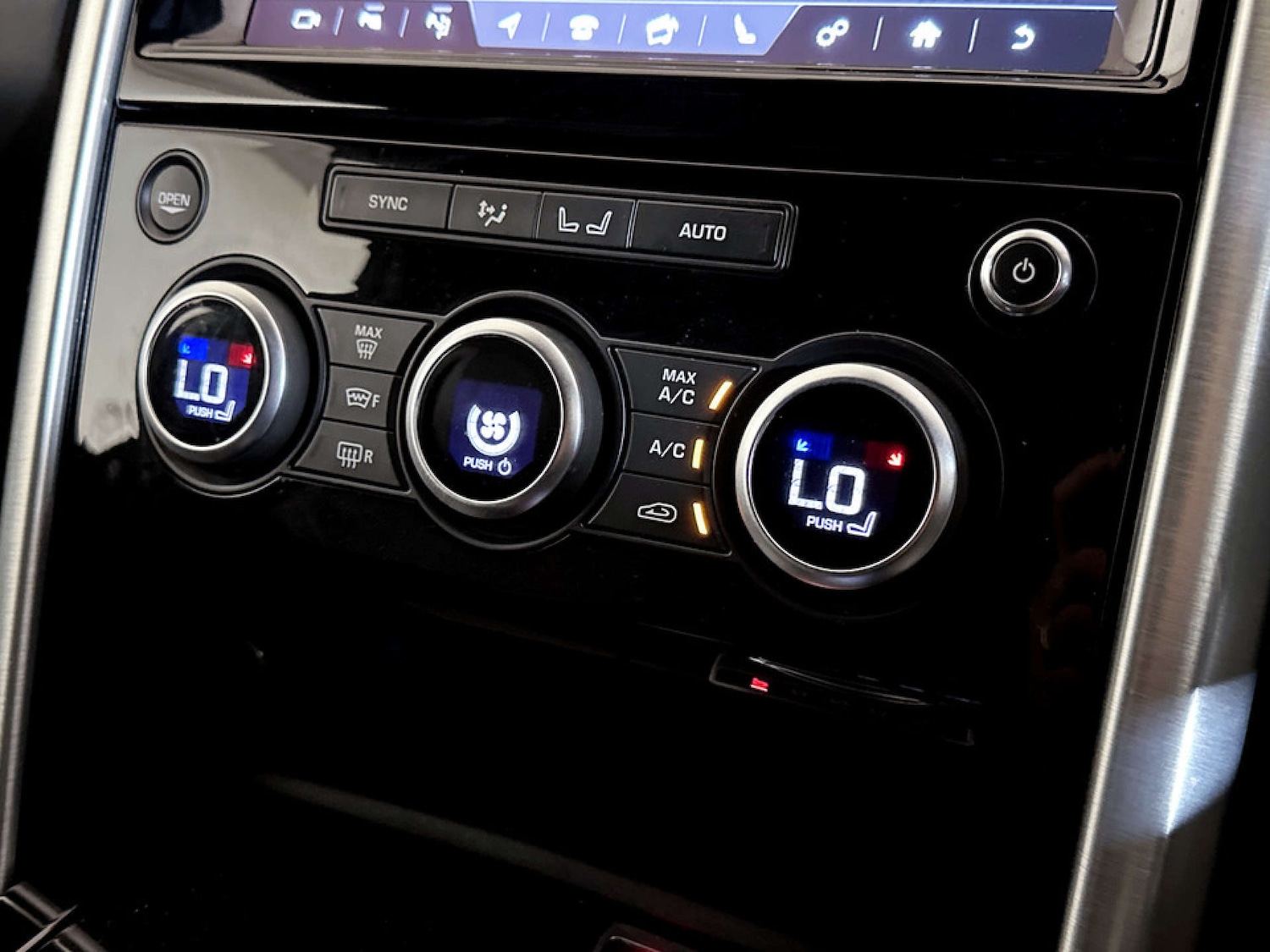 Used Land Rover Discovery 2020 for sale - 77195858: Photo 25