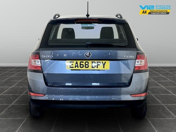 Used Skoda Fabia 2018 for sale - 76302654: Photo 9